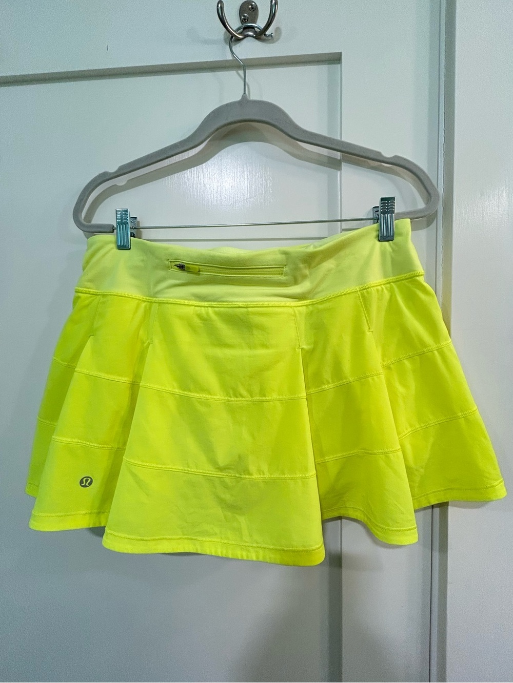 Lululemon Neon Yellow Pace Rival Tennis Running Skirt Size 10 Built-In Shorts